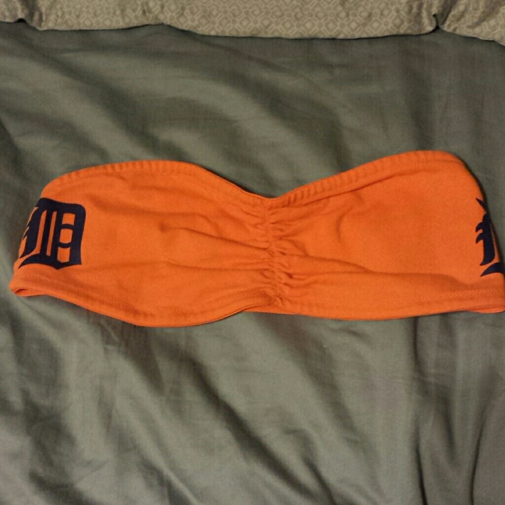 VS Pink Detroit Tigers bandeau